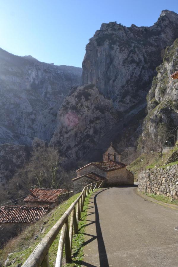 El Portal Del Abuelo Arenas De Cabrales Exterior foto