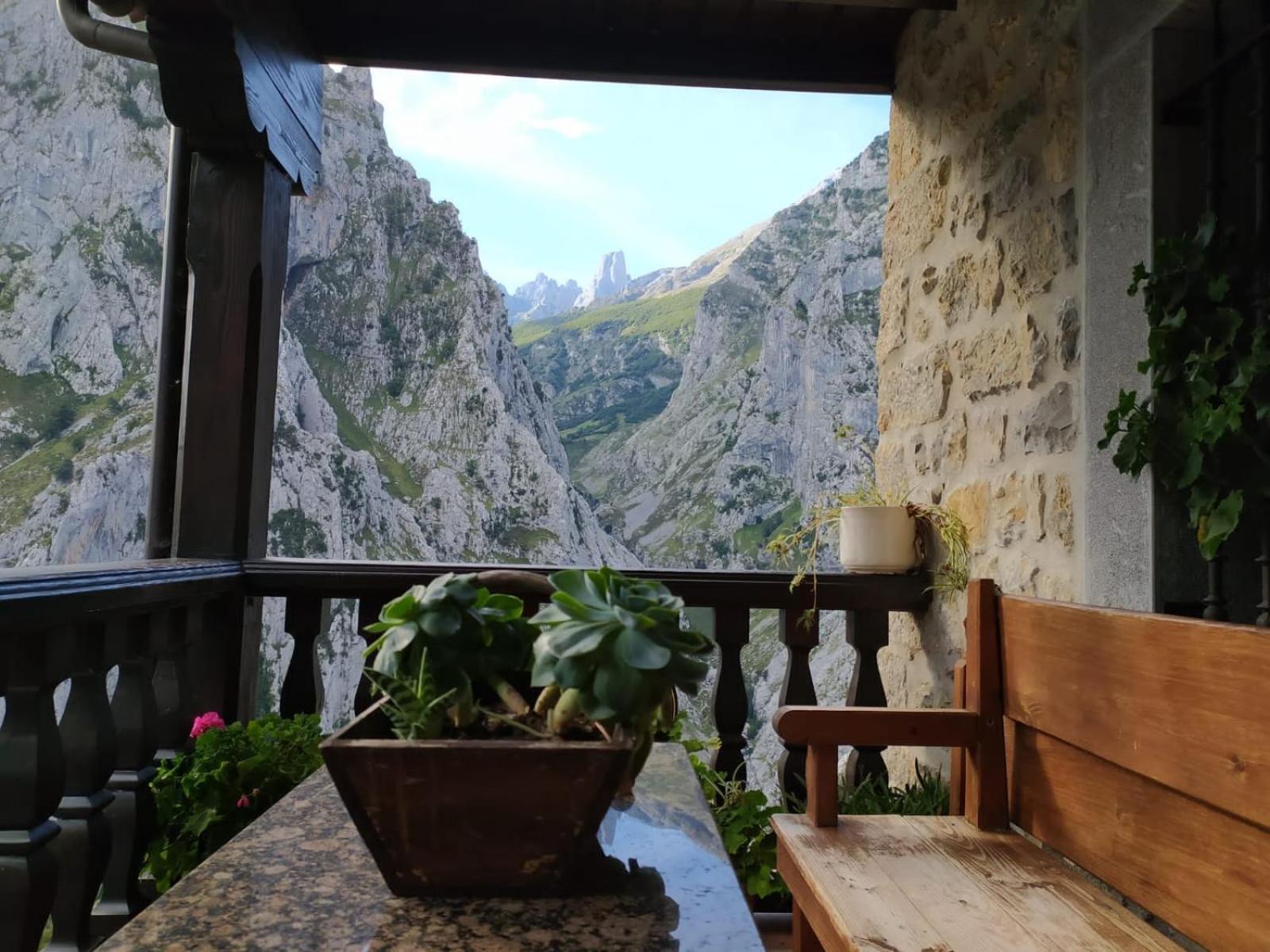 El Portal Del Abuelo Arenas De Cabrales Exterior foto
