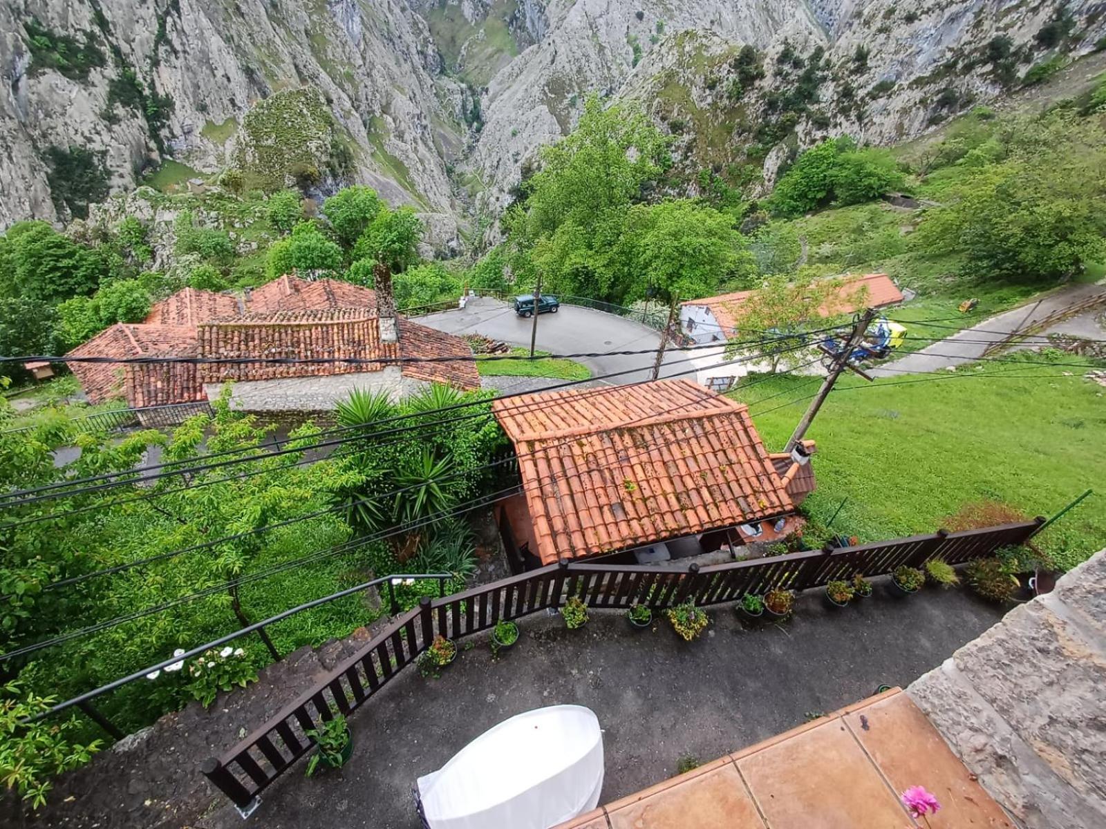 El Portal Del Abuelo Arenas De Cabrales Exterior foto