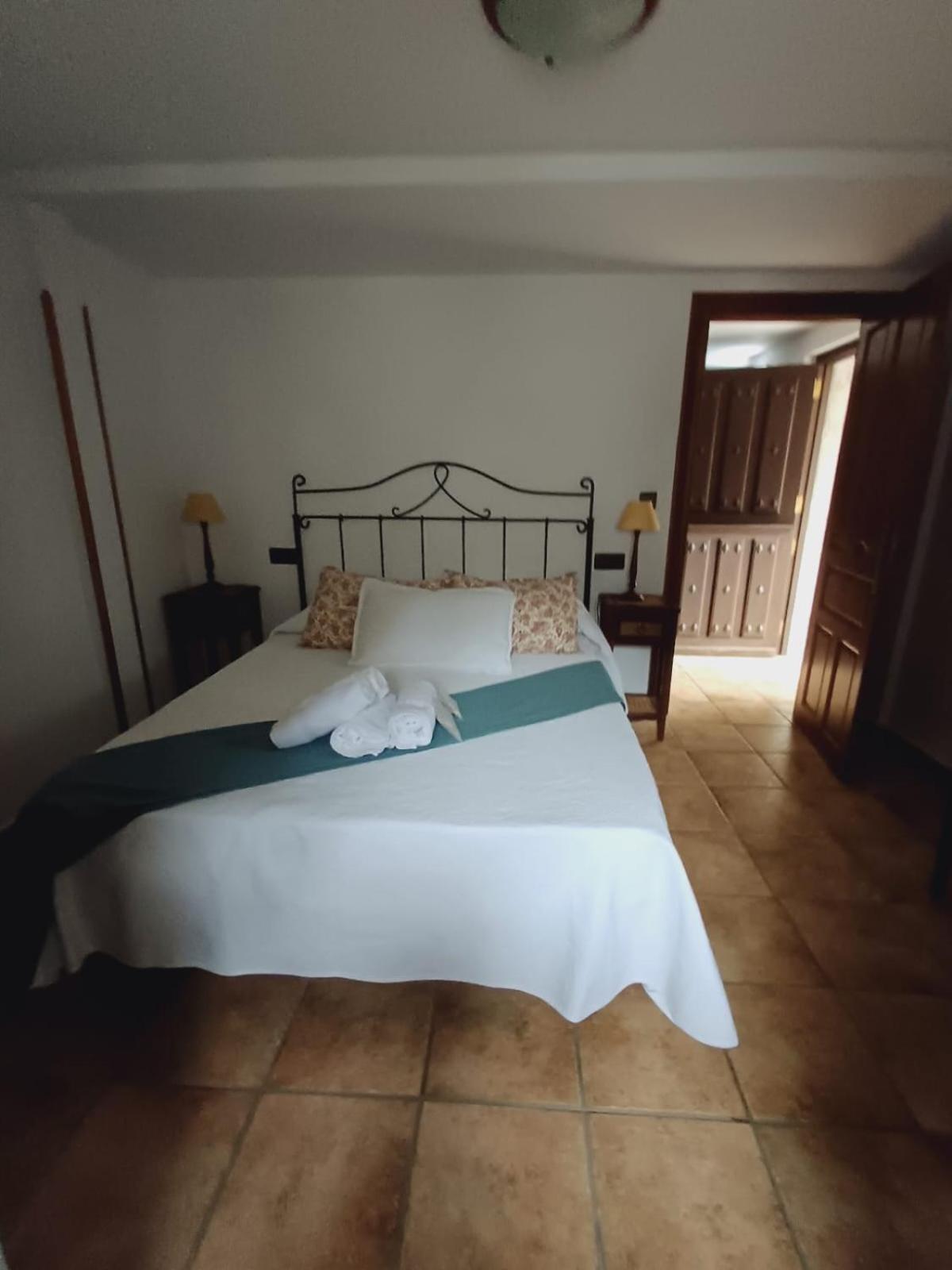 El Portal Del Abuelo Arenas De Cabrales Exterior foto